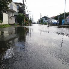 異常気象による道路冠水と氾濫の危険性